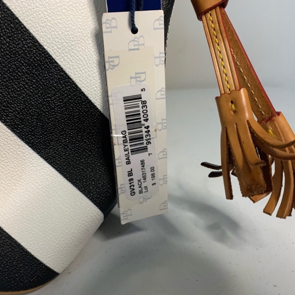 Dooney& Bourke Bailey Bag - Picture 5 of 11